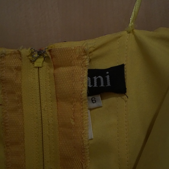 Jovani  Prom Dress Size 6 - Picture 5 of 5